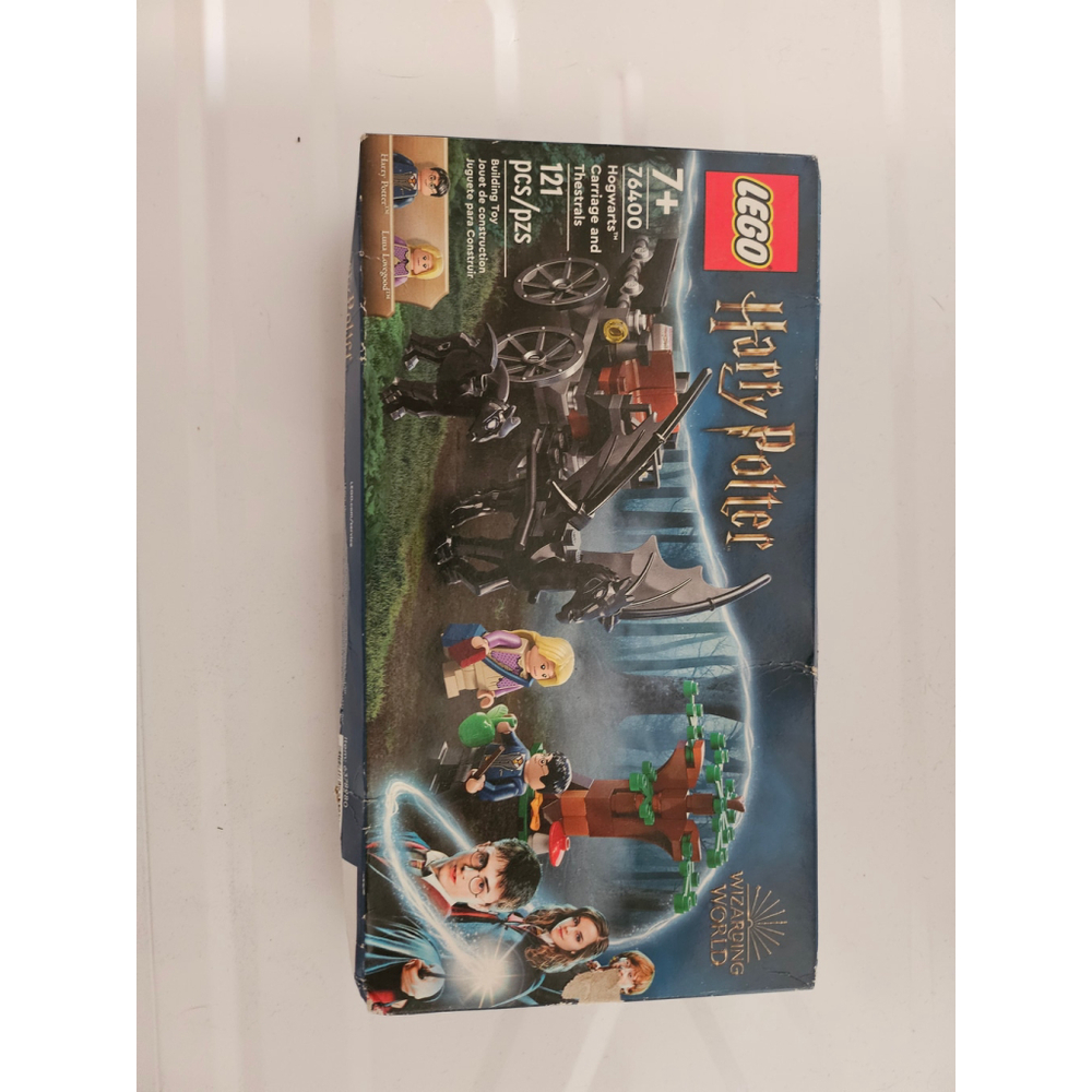 LEGO Harry Potter Carriage and Thestrals 76400
